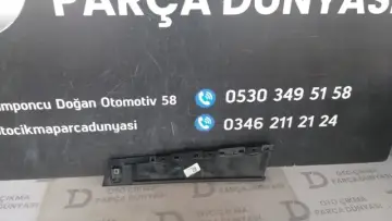 Renault Clio 5 Arka Kapı Sol Direk Çıtası 20-24