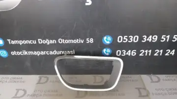BMW Sağ Sis Çerçevesi