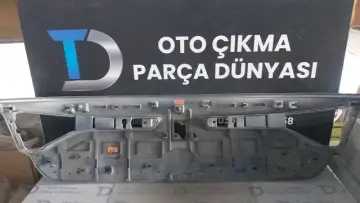 Renault Megane 4 Arka Bagaj Kaplaması Hatchback