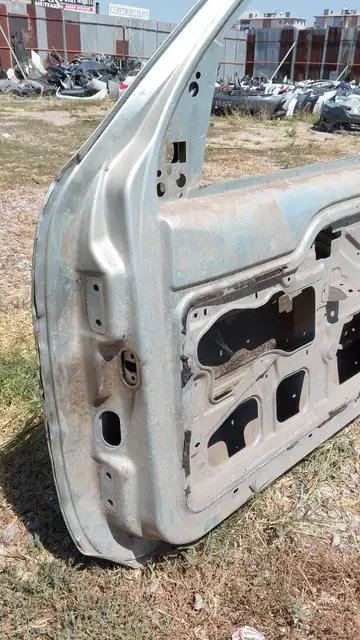 Renault Kangoo Sağ Ön Kapı 00-05