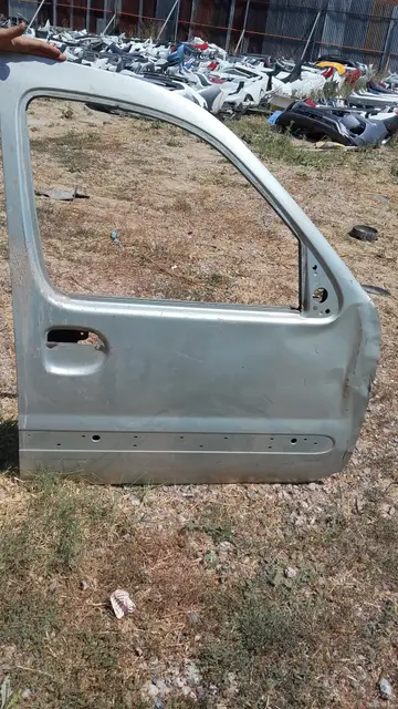 Renault Kangoo Sağ Ön Kapı 00-05