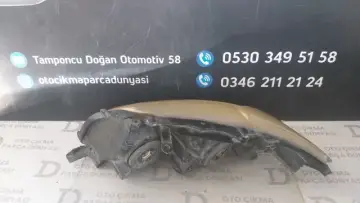 Toyota Corolla Sağ Far 06-10