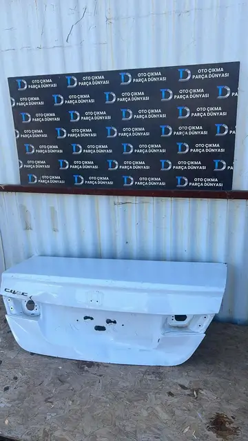 Honda Civic Arka Bagaj Kapağı 13-18