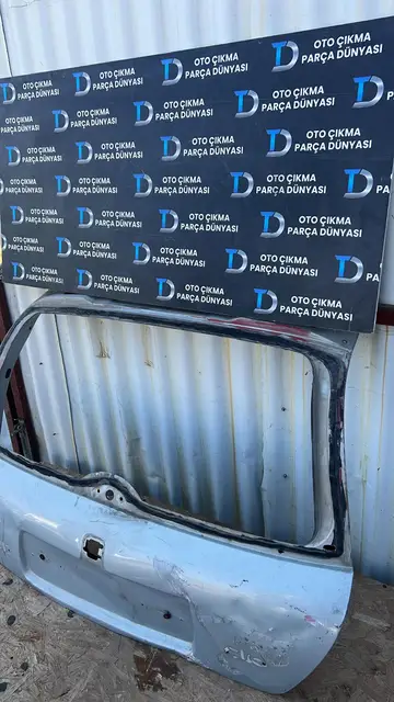 Renault Clio Arka Bagaj Kapağı Hatchback 01-05