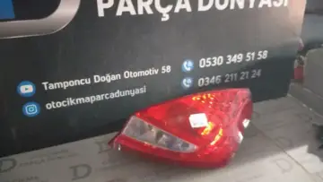 Ford Fiesta Sağ Stop 14-19