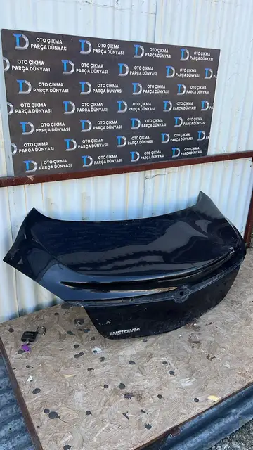 Opel Insignia Arka Bagaj Kapağı 10-17