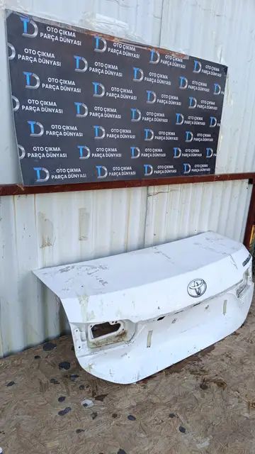 Toyota Corolla Bagaj Kapağı Sedan 13-18
