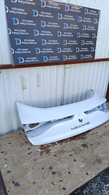 Renault Megane 4 Bagaj Kaplaması