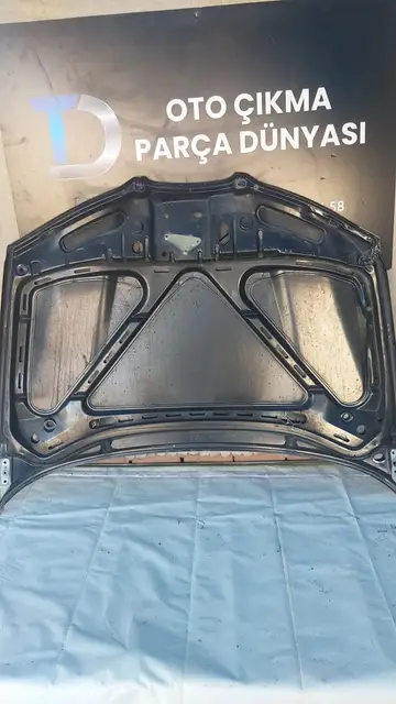 Seat Cordoba Ön Kaput 02-09