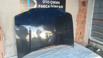 Volkswagen Jetta Ön Kaput 04-08