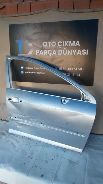 Peugeot 407 Sağ Ön Kapı 04-11