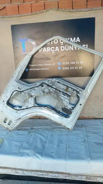 Isuzu Npr Sağ Kapı 05-10