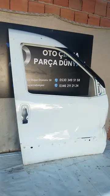 Fiat Doblo Sağ Ön Kapı 18-23