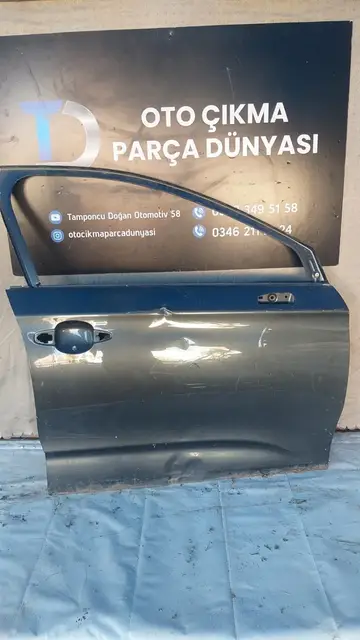 Citroen C 4 Sağ Ön Kapı 05-11