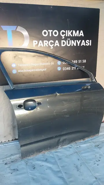 Citroen C 4 Sağ Ön Kapı 05-11