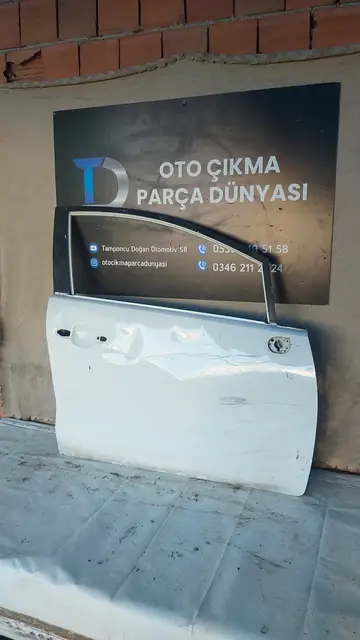 Kia Rio 4 Sağ Ön Kapı 18-21