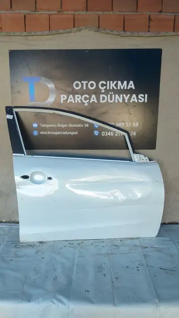 Kia Ceed Sağ Ön Kapı 12-16