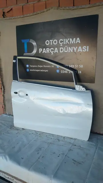 Kia Ceed Sağ Ön Kapı 12-16