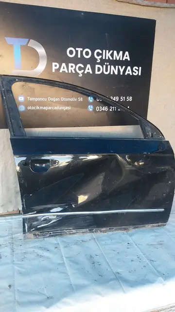 Volkswagen Passat B6 Sağ Ön Kapı 05-11