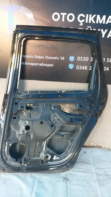 Dacia Duster Sağ Arka Kapı 13-16