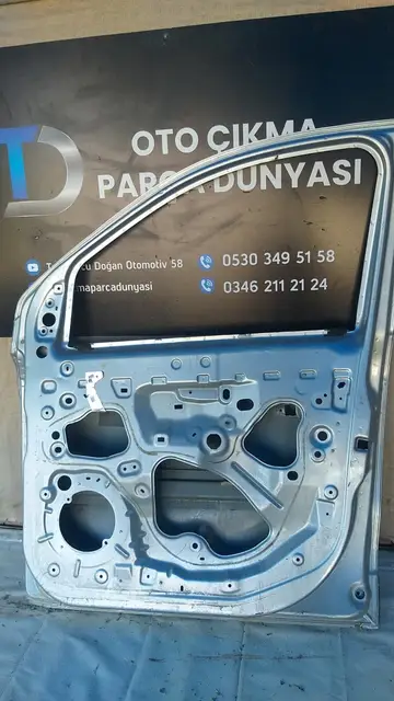 Renault Express Sağ Ön Kapı 21-24