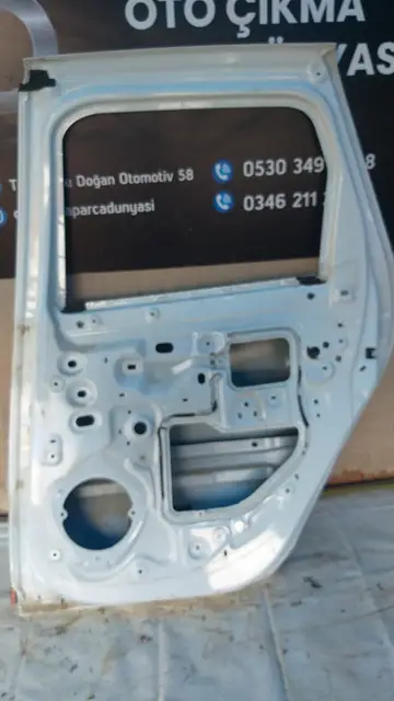Dacia Duster Sağ Arka Kapı 17-21