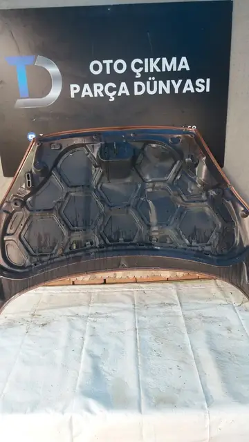 Ford Fiesta Ön Kaput 13-18