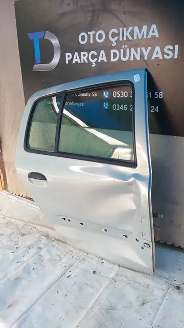 Renault Clio Symbol Sağ Arka Kapı 00-08