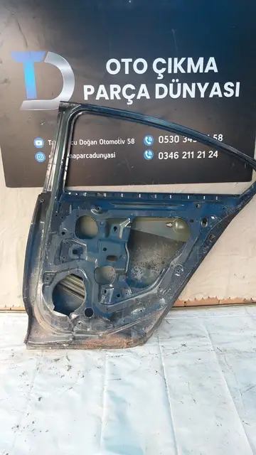 Opel Insignia Sağ Arka Kapı 09-17
