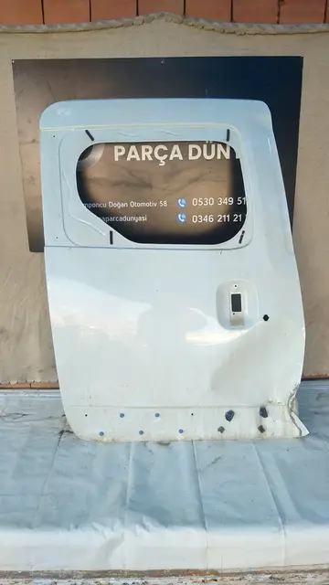 Dacia Dokker Sağ Sürgülü Arka Kapı 21-24