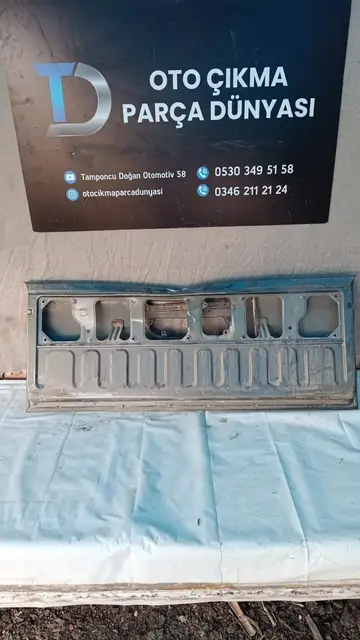 Toyota Hilux Bagaj Kapağı 22-24