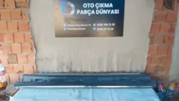 Mercedes Sağ ve Sol Marşpiyel Çıtası