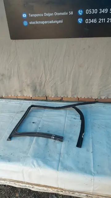Skoda Fabia Sol Ön Kapı Cam Fitili
