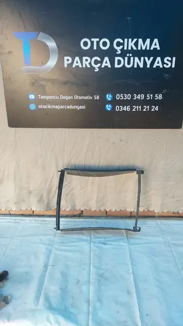 Dacia Sandero Radyatör Suportu