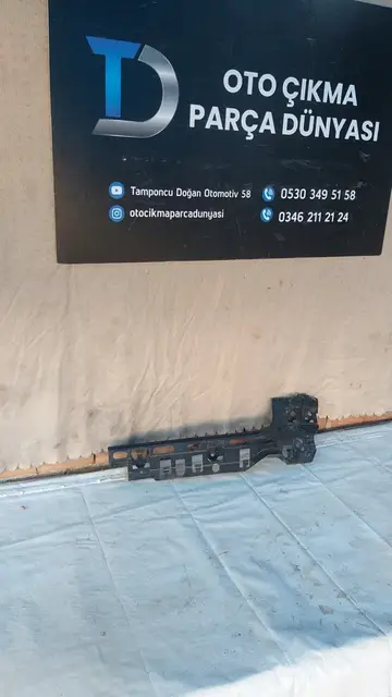 BMW 3 Serisi Sağ Arka Braket G 20