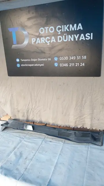 Opel Astra G Ön Cam Izgarası 98-09