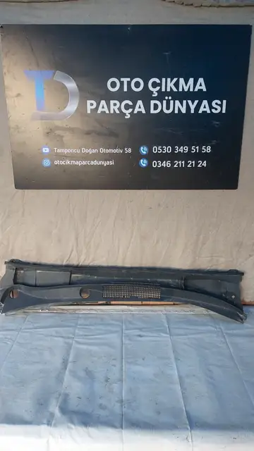 Toyota Corolla Ön Cam Izgarası 19-23