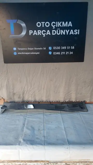 Opel Astra G Ön Cam Izgarası 98-09