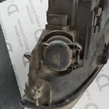 Audi A4 Sol Far (05-08)