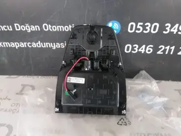 Ford Tourneo Courier Torpido Üst Yuvası