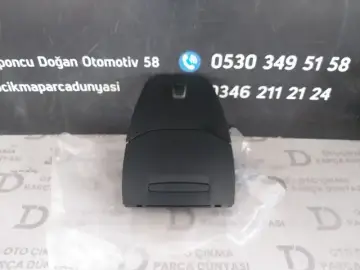 Ford Tourneo Courier Torpido Üst Yuvası