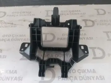 Ford Tourneo Courier Radyo Montaj Braketi
