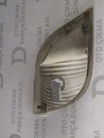 Mercedes Atego Sol Sinyal Lambası