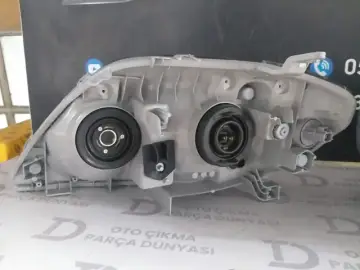 Toyota Corolla Sağ Far Sol Far Seti (02-06)