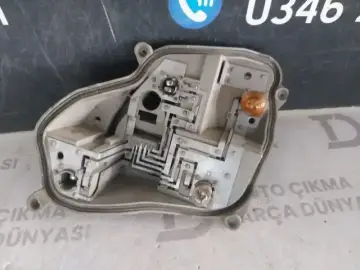 Peugeot 301 Sağ Arka Stop Duyu