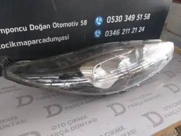 Ford Fiesta Sağ Far 09-13