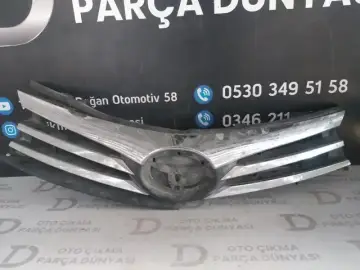 Toyota Corolla Ön Panjur