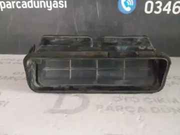 Nissan D21 Orta Havalandırma Izgarası