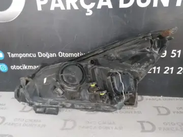 Opel Corsa D Sağ Far (11-14)