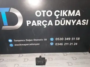 Volkswagen Passat B8 Sol Ön Kapı Beyni
